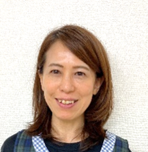 出水　典子